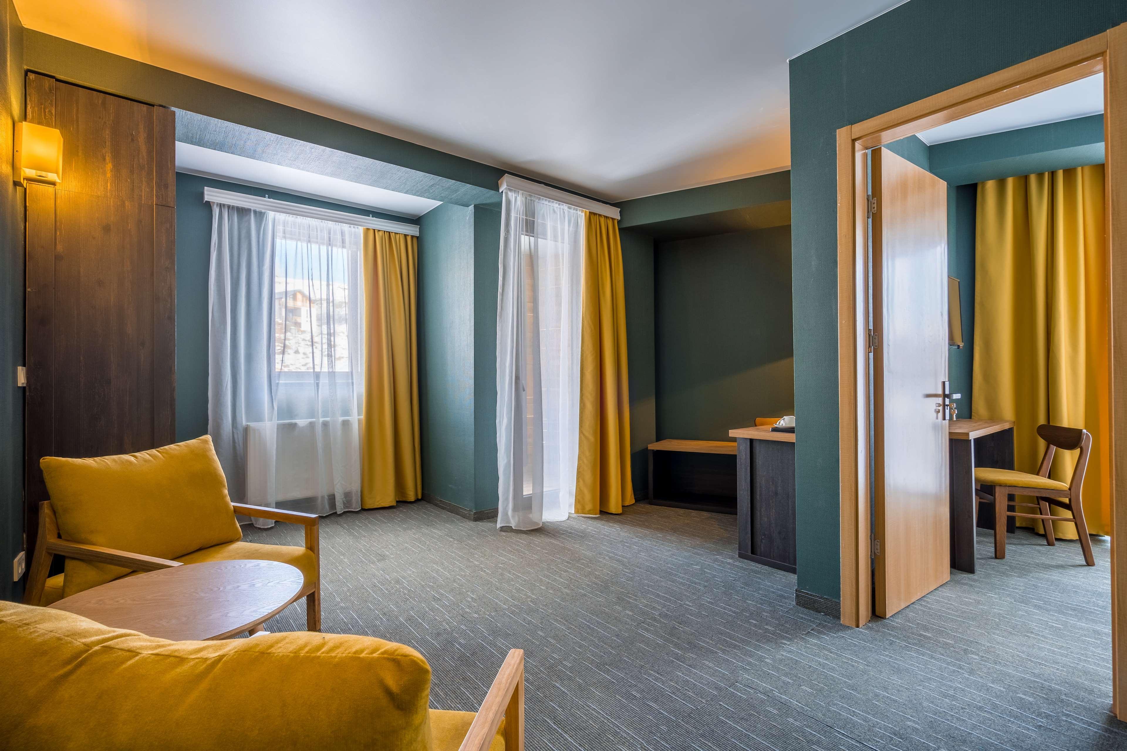 Best Western Gudauri Ngoại thất bức ảnh